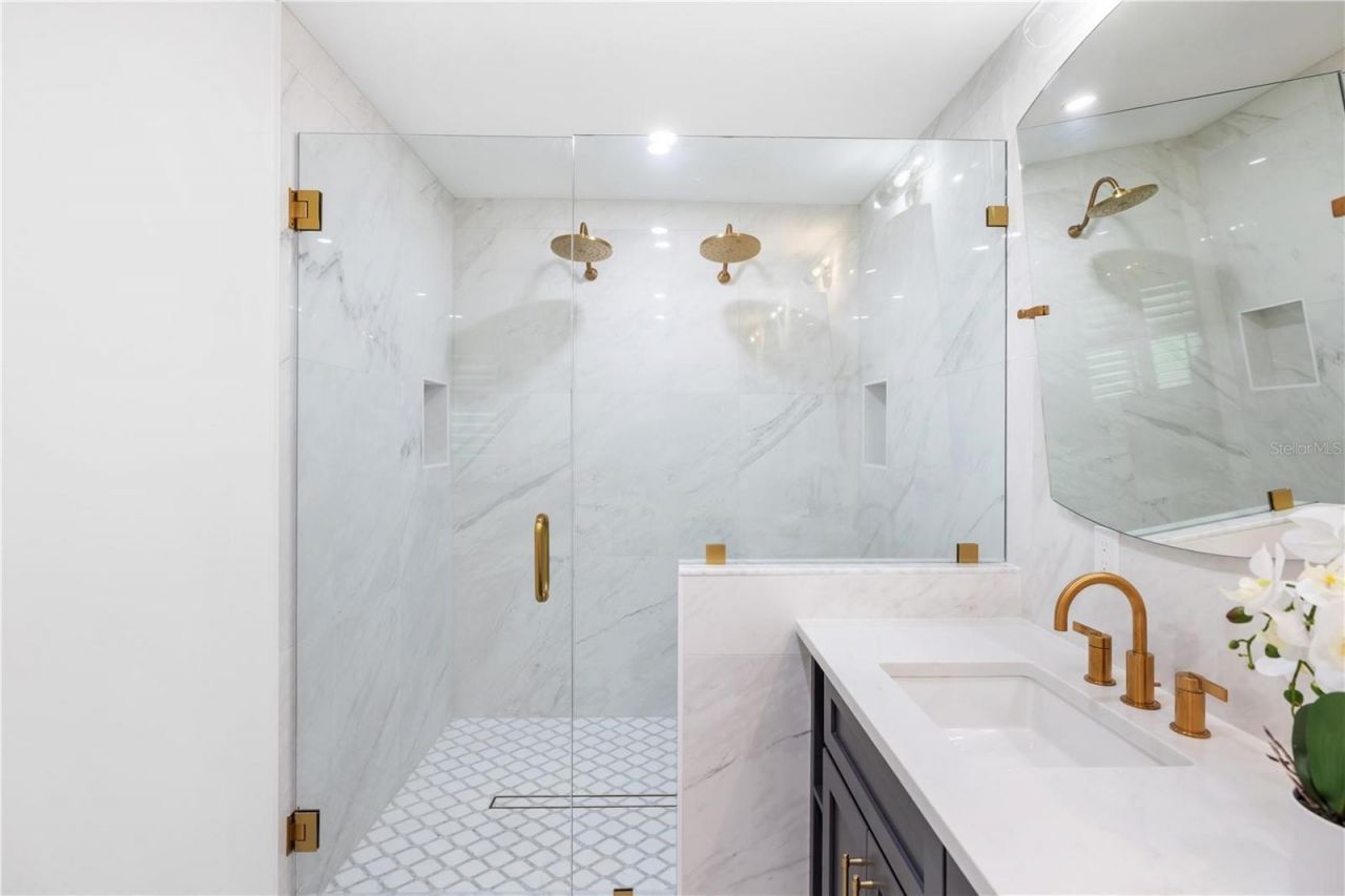 3705 Tangier Terrace, Sarasota, FL 34239 Photo