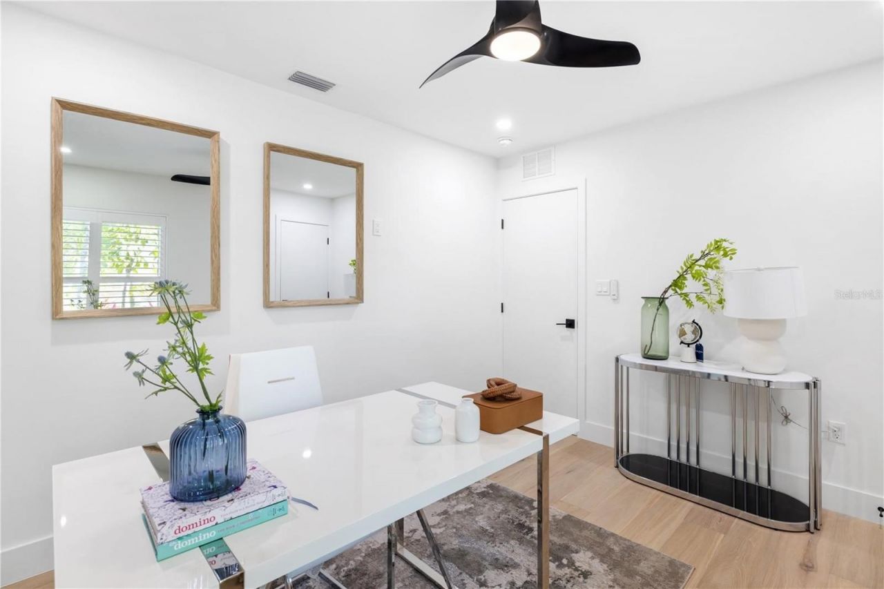 3705 Tangier Terrace, Sarasota, FL 34239 Photo