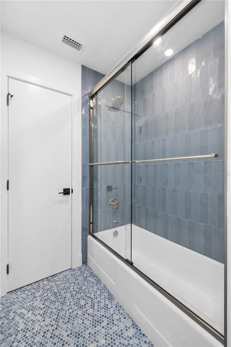 3705 Tangier Terrace, Sarasota, FL 34239 Photo