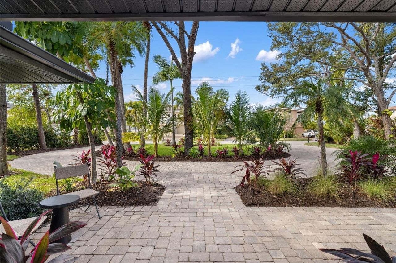 3705 Tangier Terrace, Sarasota, FL 34239 Photo