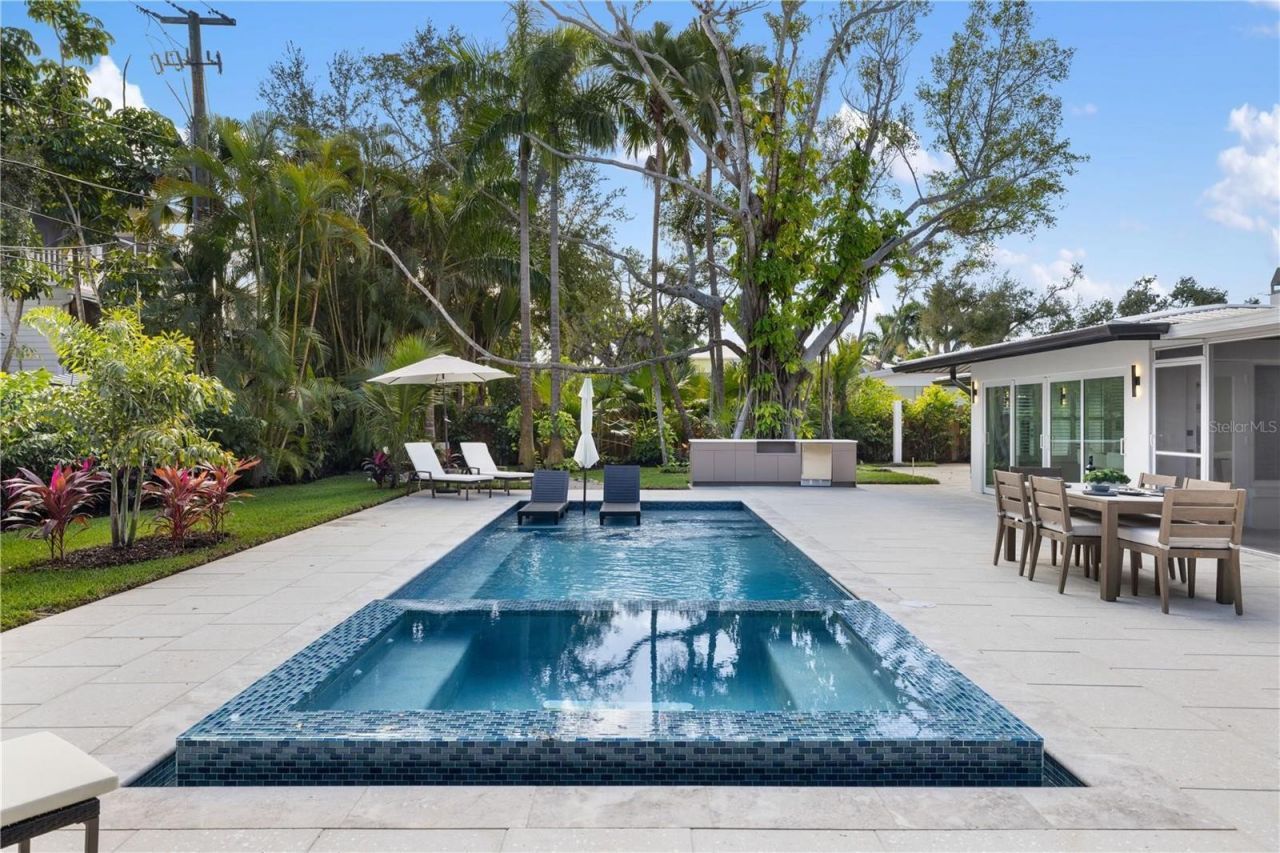 3705 Tangier Terrace, Sarasota, FL 34239 Photo