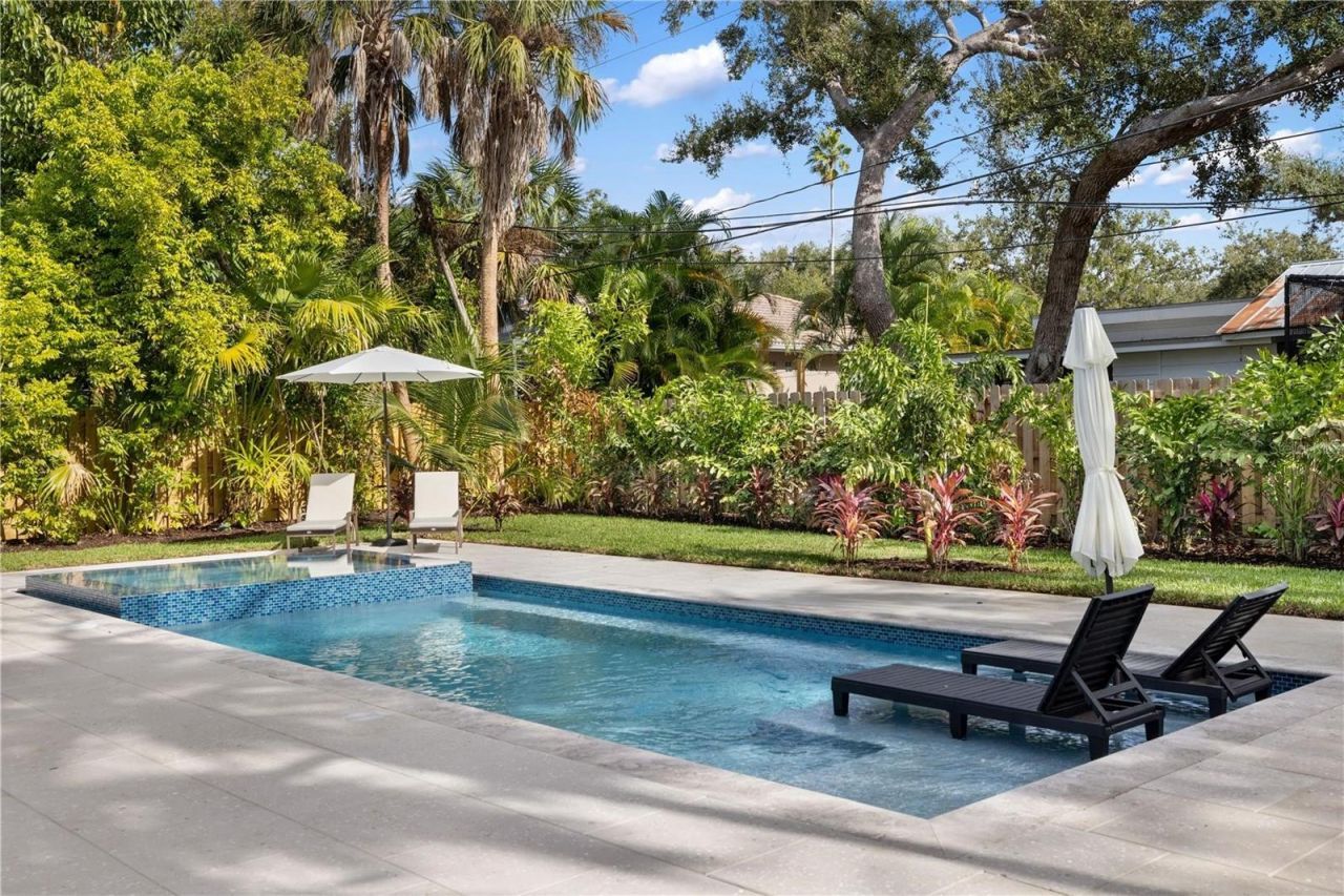 3705 Tangier Terrace, Sarasota, FL 34239 Photo