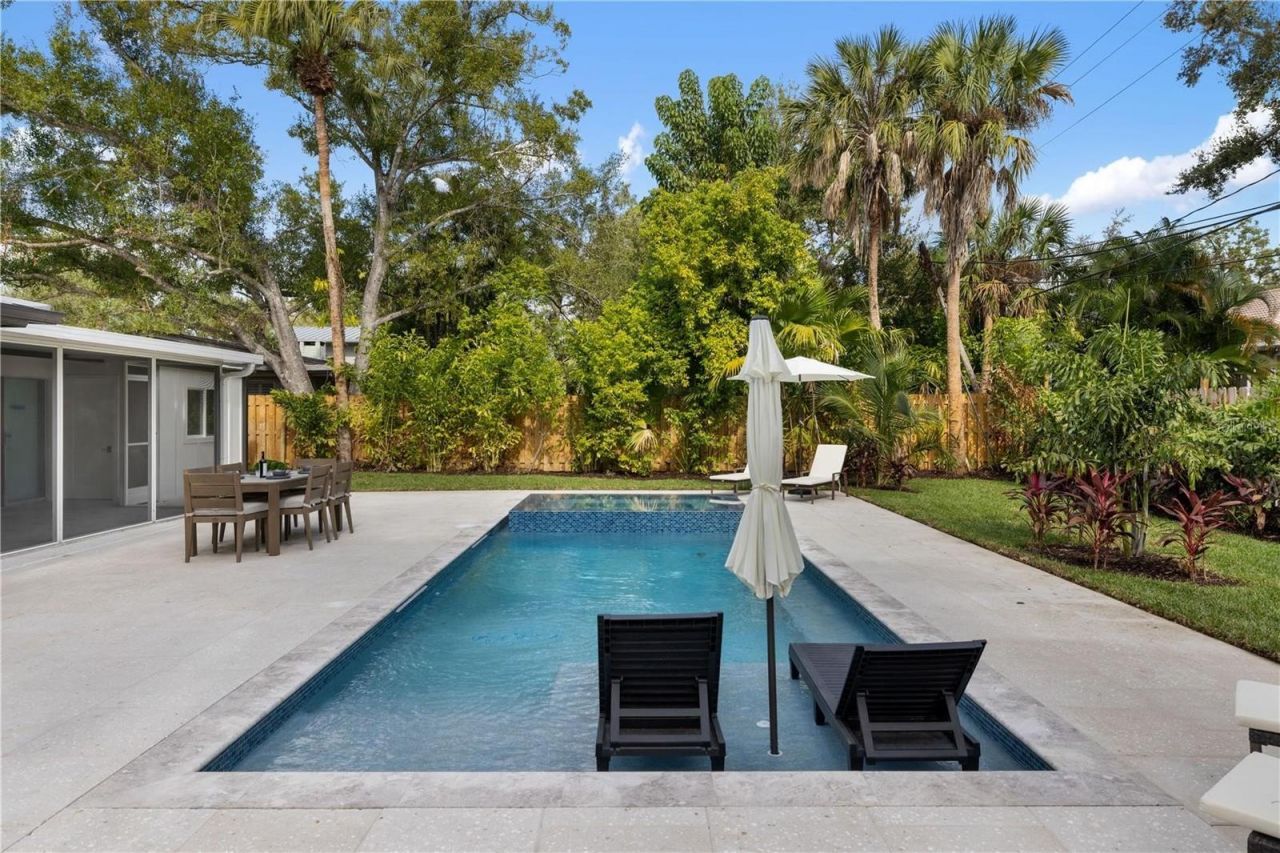 3705 Tangier Terrace, Sarasota, FL 34239 Photo