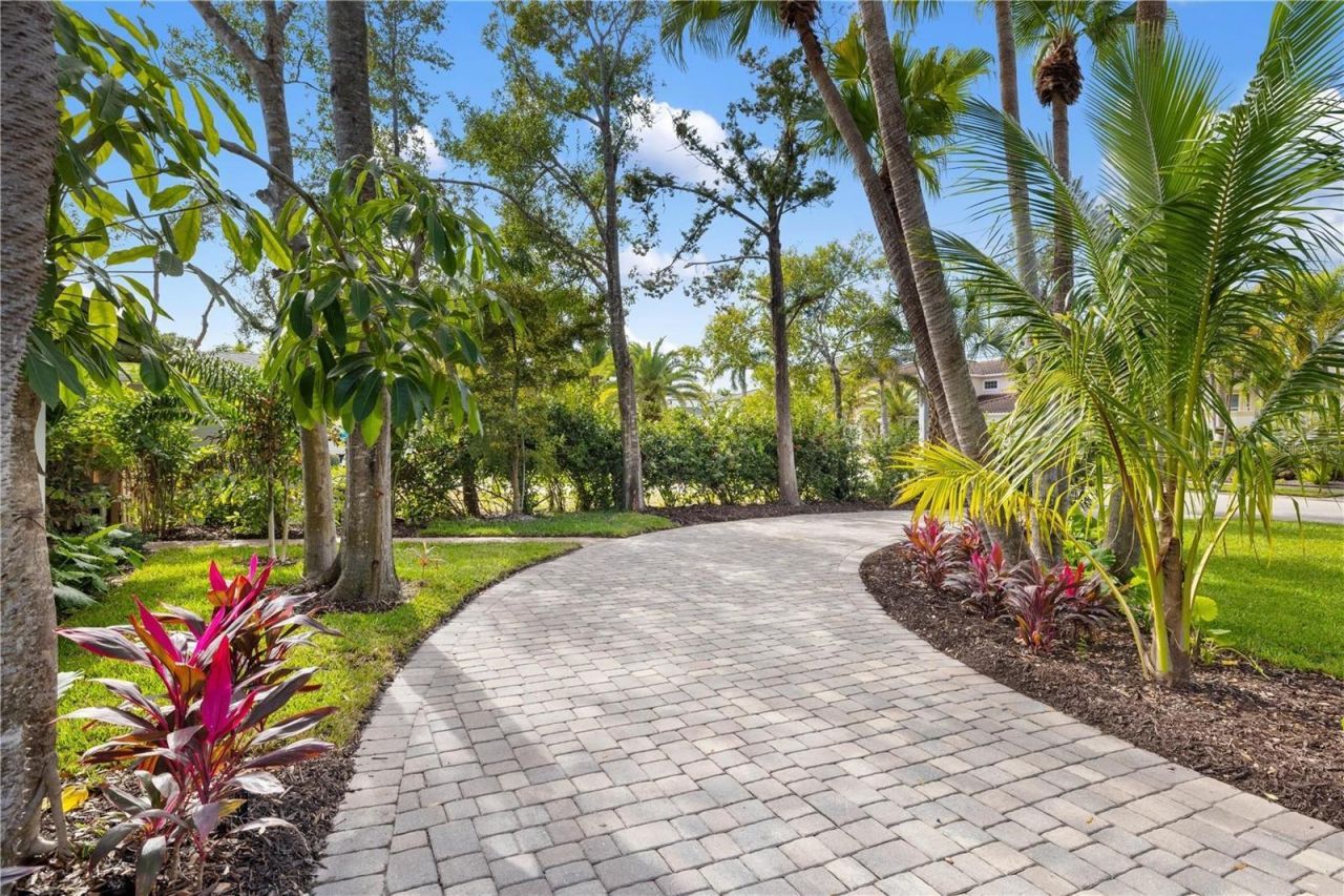 3705 Tangier Terrace, Sarasota, FL 34239 Photo
