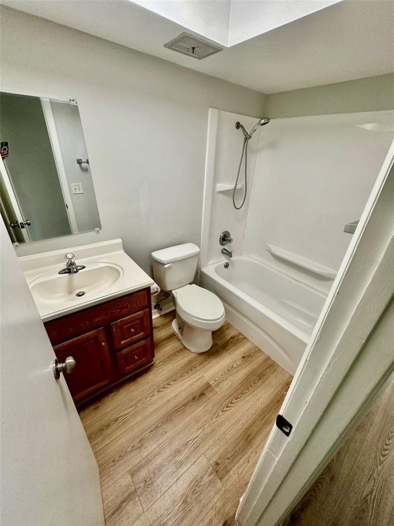 1135 NE 24th Terrace , Gainesville, FL 32641 Photo