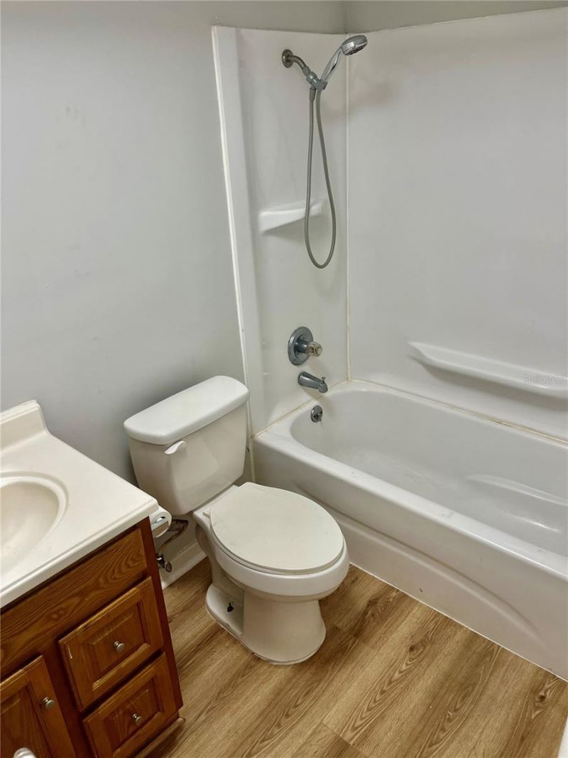 1135 NE 24th Terrace , Gainesville, FL 32641 Photo