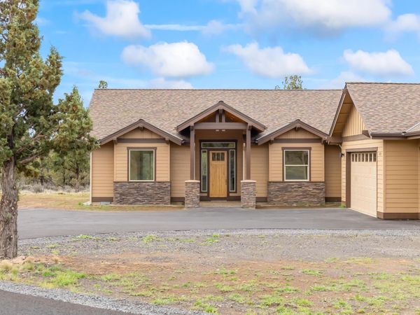 1784 SE Texas Circle, Prineville, OR 97754