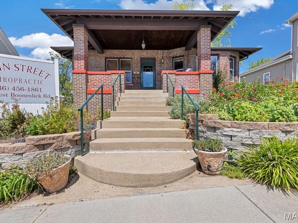 203 W Booneslick Road , Warrenton, MO 63383