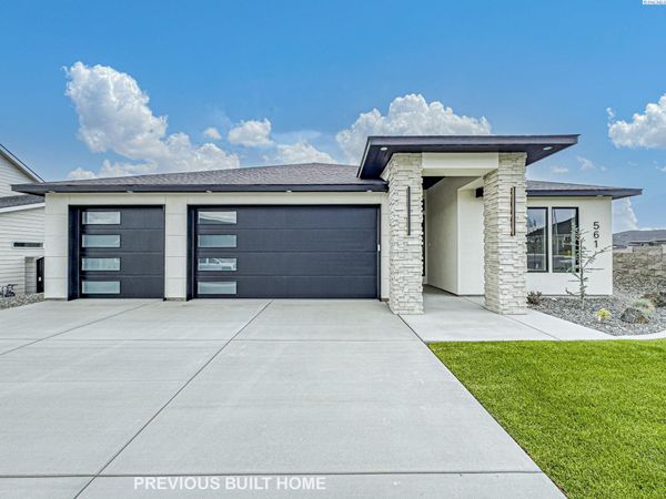2911 Meadowlark Ave, Richland, WA 99352