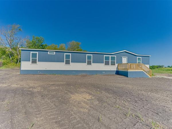 3060 Cochise Court, Ferris, TX 75125