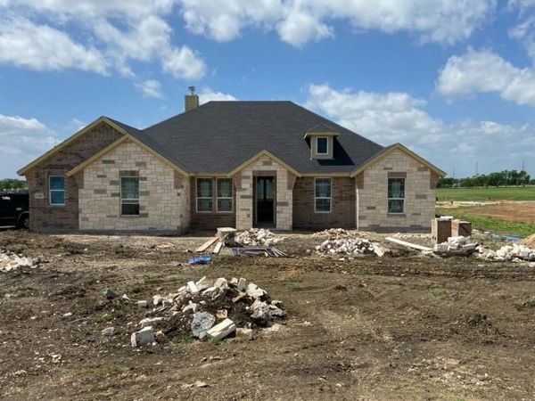 140 Hillview Trail, Decatur, TX 76234