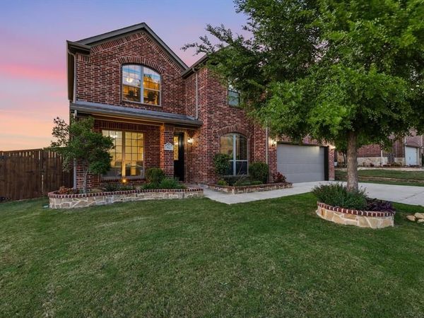 912 Hartford Court, Roanoke, TX 76262