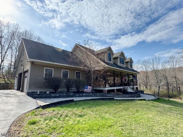 49 Sand Pond Rd, Hardwick, NJ 07825