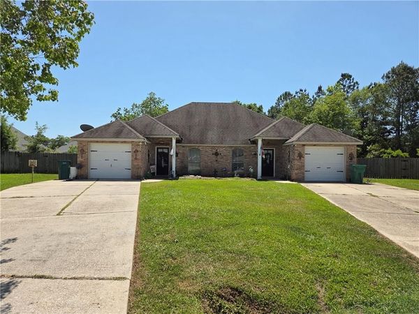 197-203 REMMY Court, Mandeville, LA 70448