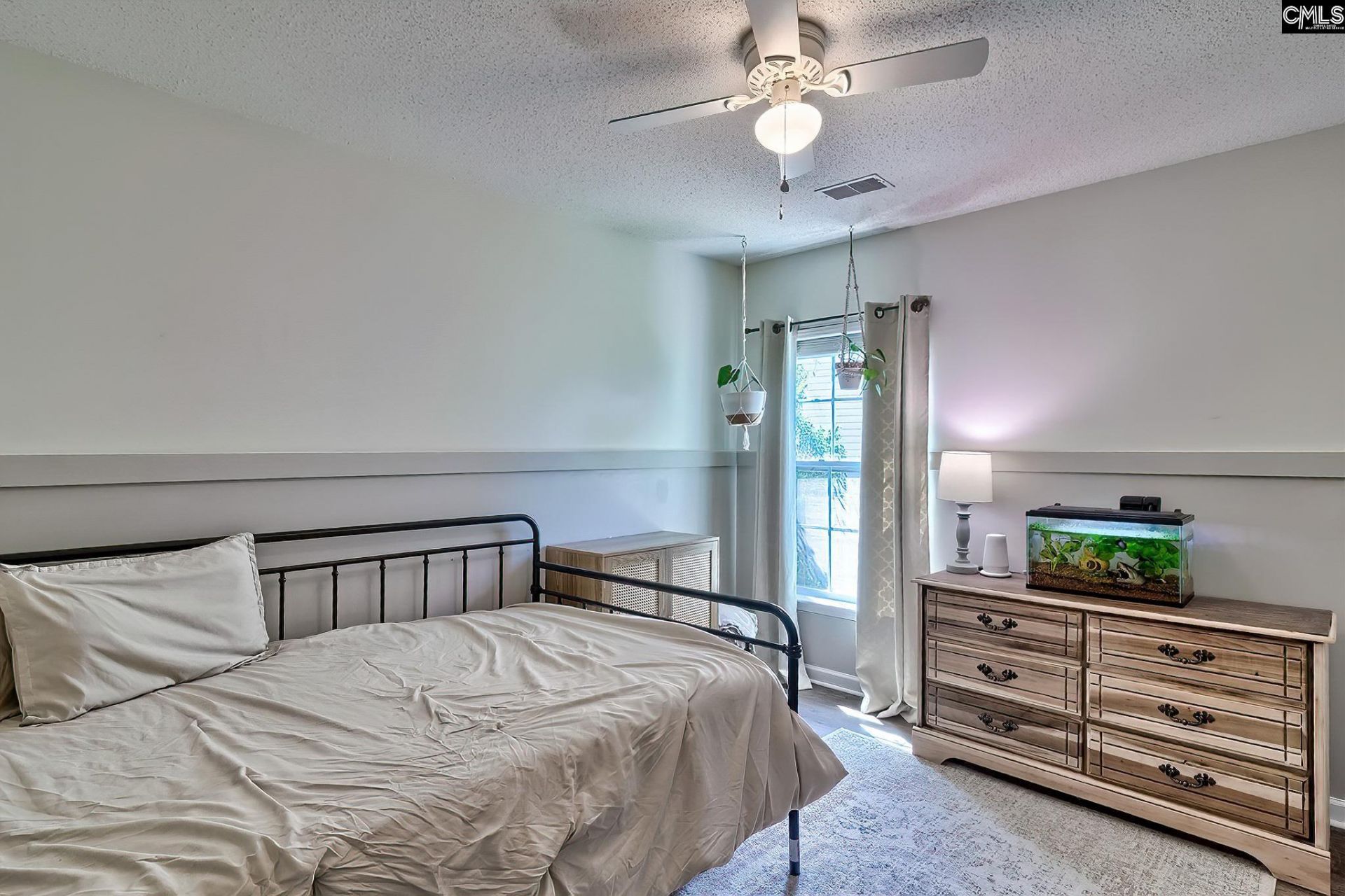 120 Goldenrod Court Photo 11