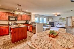 120 Goldenrod Court photo 4