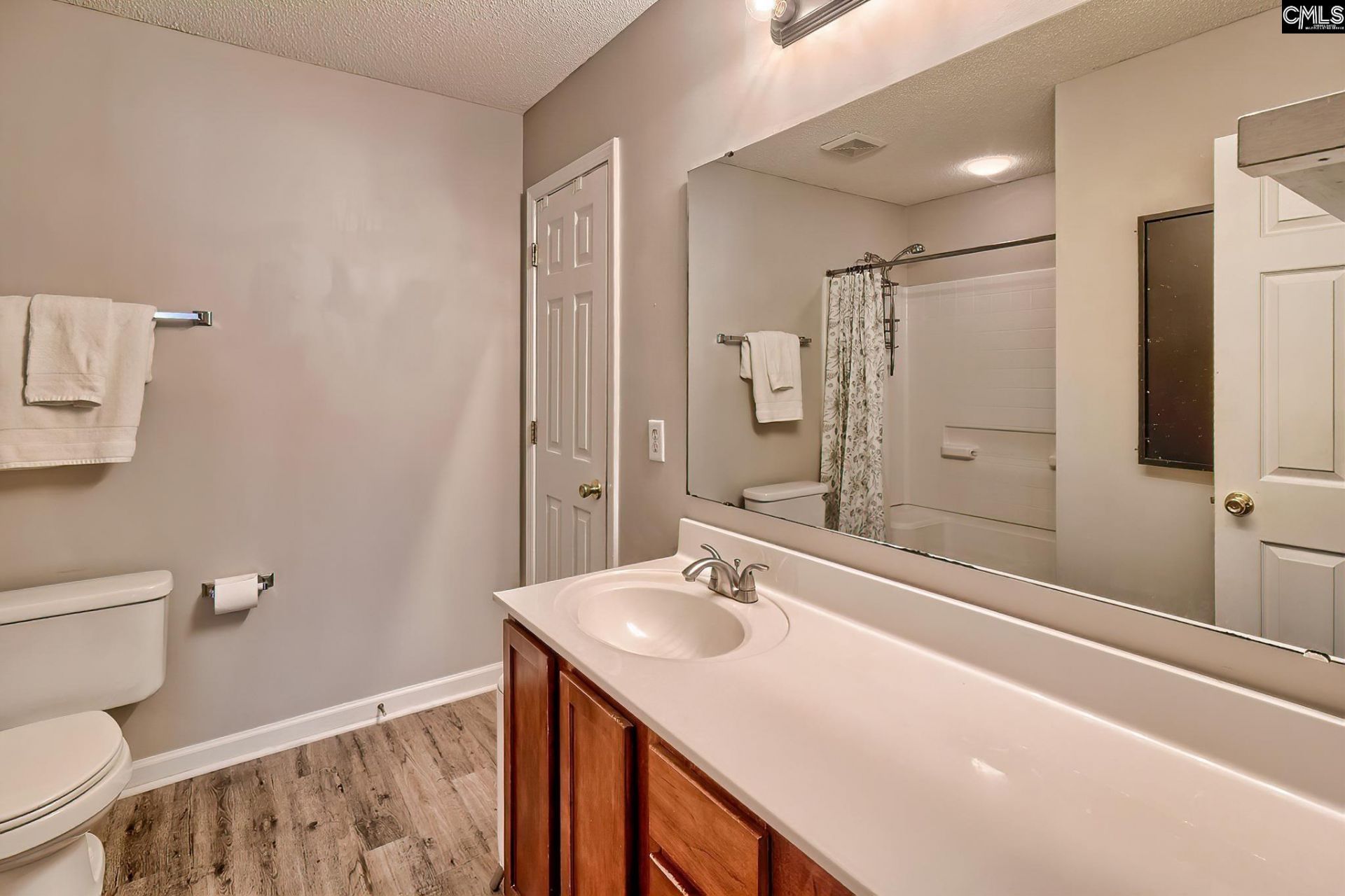 120 Goldenrod Court Photo 9