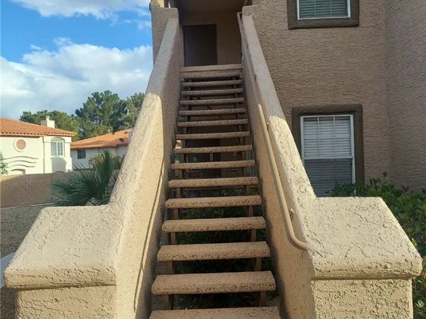 9070 Spring Mountain Road, Unit 216, Las Vegas, NV 89117