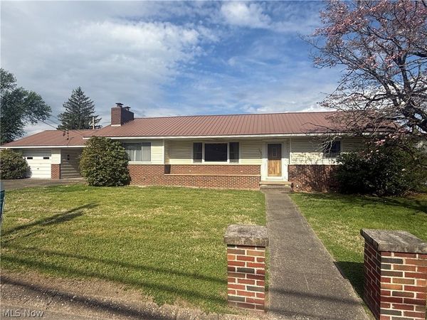 1001 Stadium Drive, St Marys, WV 26170