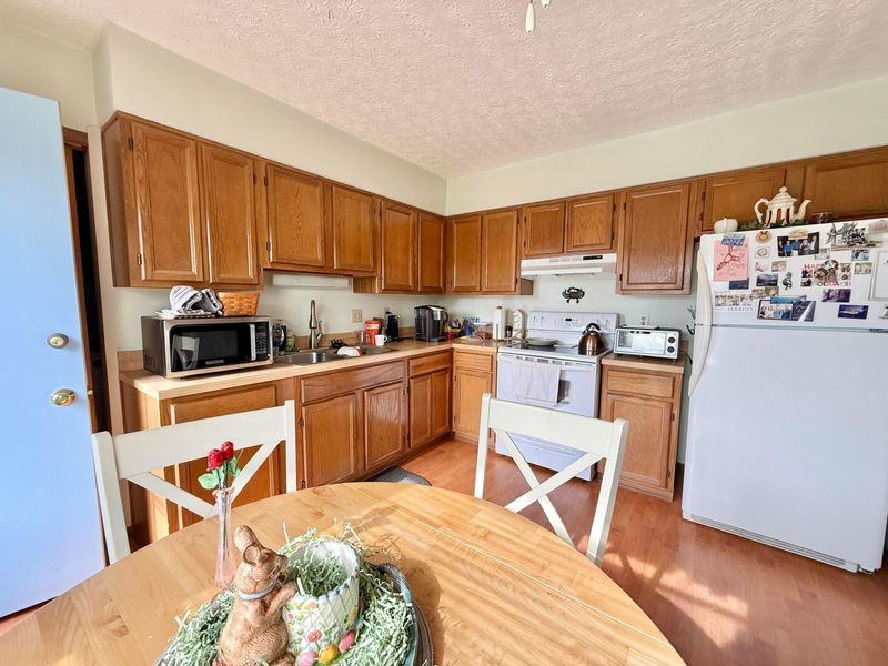 114 Blendon Road, West Jefferson, OH 43162 Photo 3