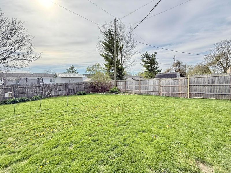 114 Blendon Road, West Jefferson, OH 43162 Photo 4