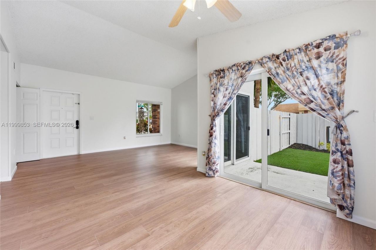 14600 Ashland Pl, Davie, FL 33325 Photo