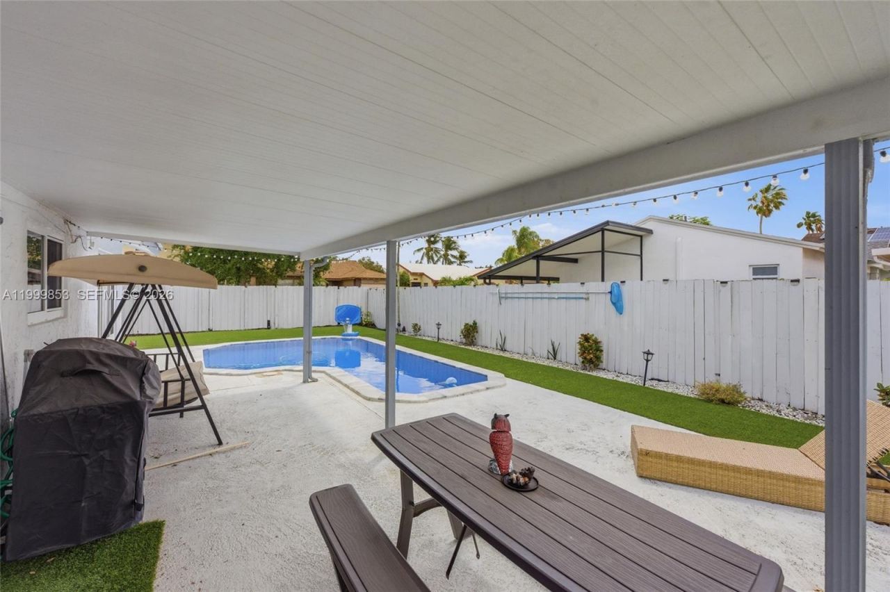 14600 Ashland Pl, Davie, FL 33325 Photo