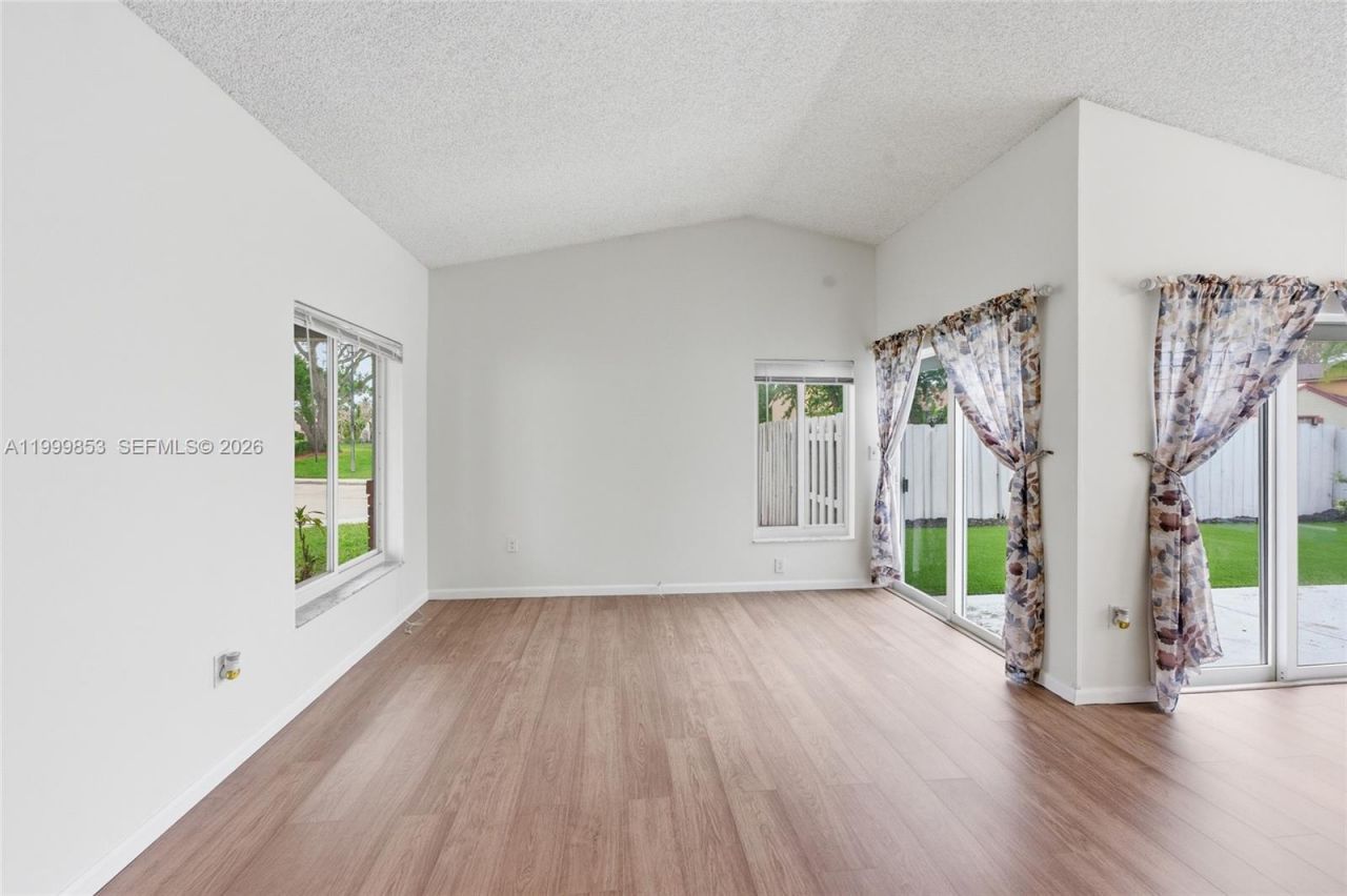 14600 Ashland Pl, Davie, FL 33325 Photo