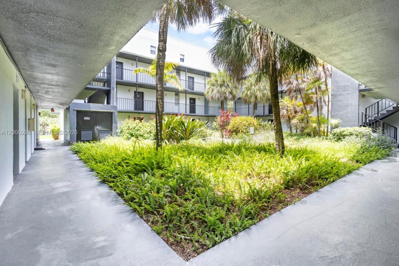 2930 Forest Hills Blvd, Unit B3P, Coral Springs, FL 33065 Photo