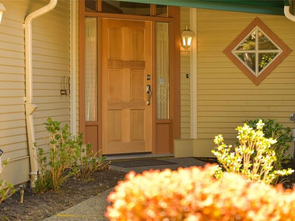 520 Marsett Pl, Unit 13, Saanich, BC V8X 7J1