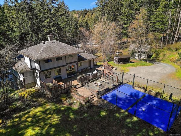 1725 Millstream Rd, Highlands, BC V9B 6E7