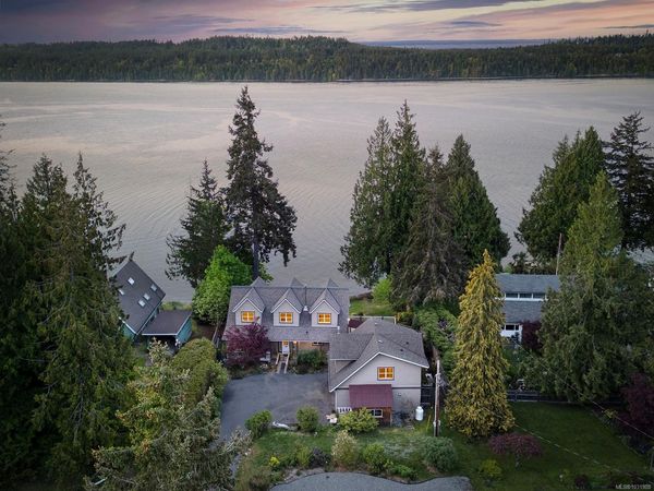 7820 Ships Point Rd, Fanny Bay, BC V0R 1W0