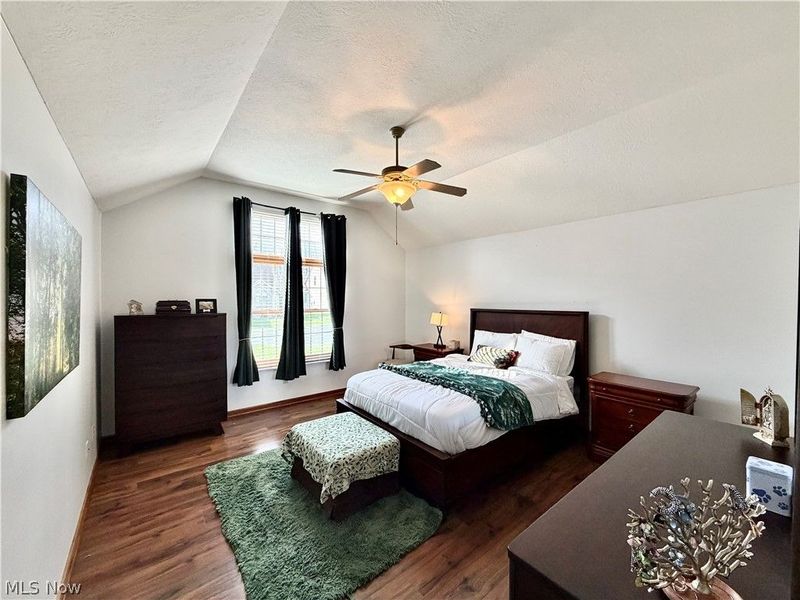 22 Walker Circle, Girard, OH 44420 Photo 13