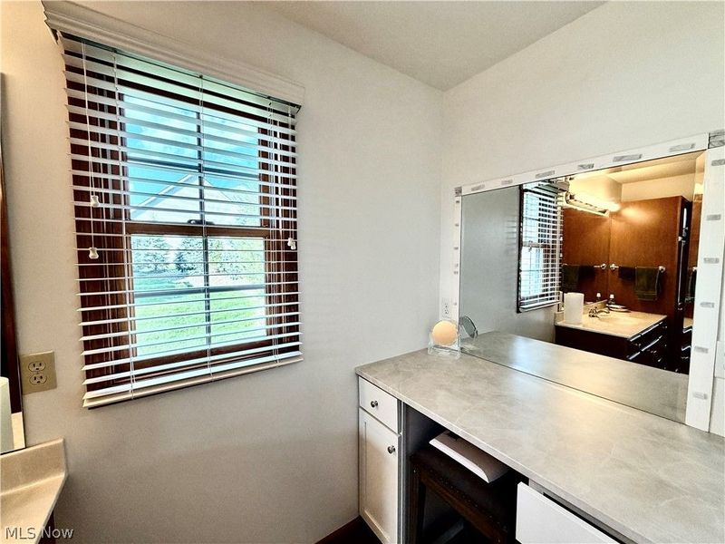 22 Walker Circle, Girard, OH 44420 Photo 17