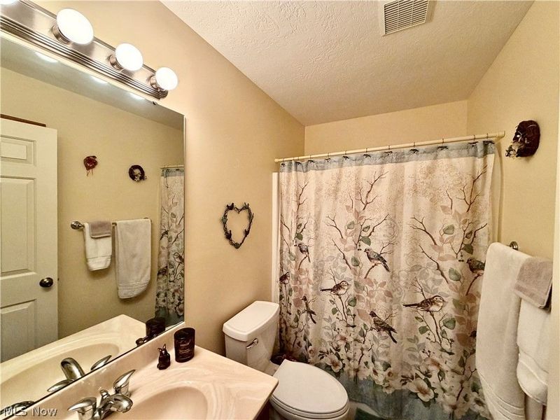 22 Walker Circle, Girard, OH 44420 Photo 19