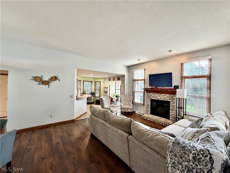 22 Walker Circle, Girard, OH 44420 Photo 5