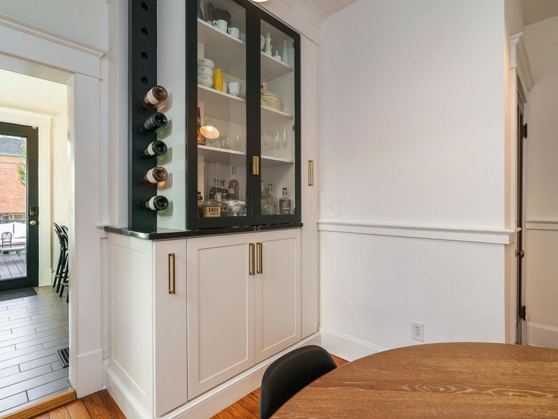 195 E Mithoff Street , Columbus, OH 43206 Photo 10