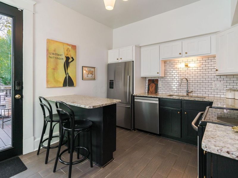 195 E Mithoff Street , Columbus, OH 43206 Photo 12