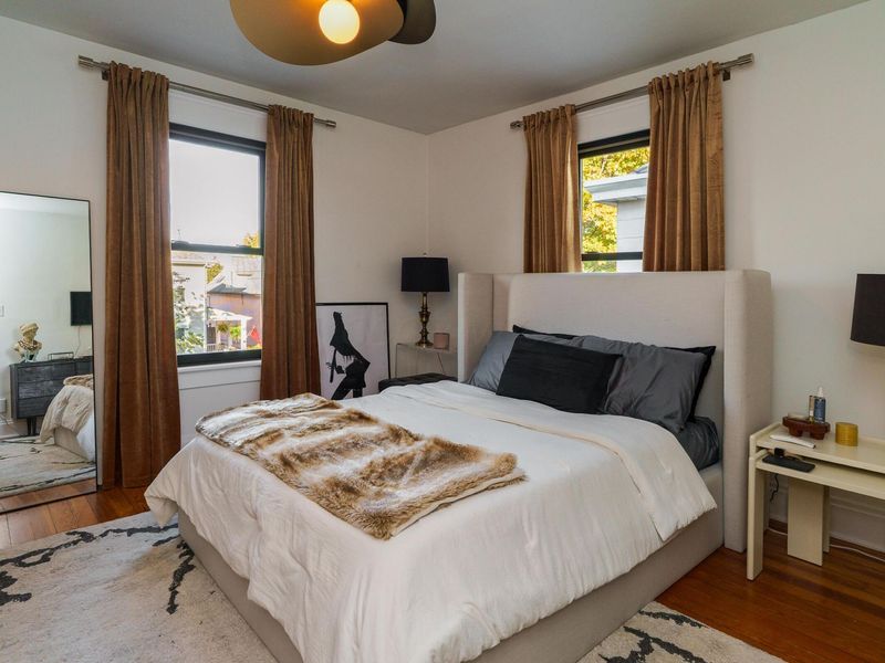 195 E Mithoff Street , Columbus, OH 43206 Photo 21