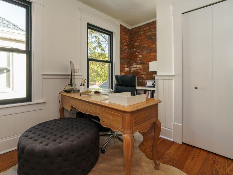 195 E Mithoff Street , Columbus, OH 43206 Photo 23