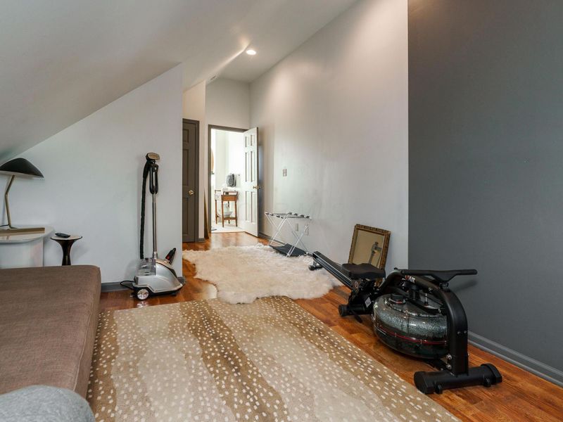 195 E Mithoff Street , Columbus, OH 43206 Photo 29