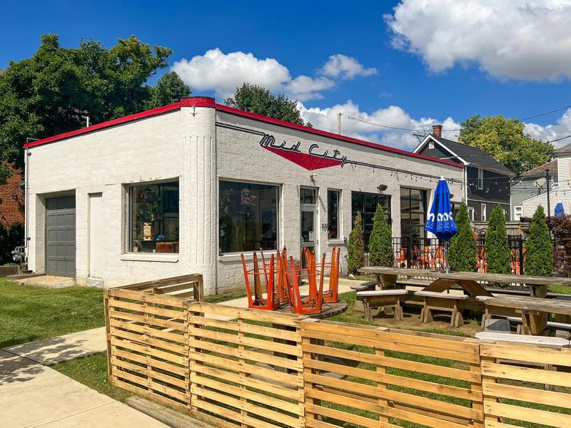 195 E Mithoff Street , Columbus, OH 43206 Photo 36