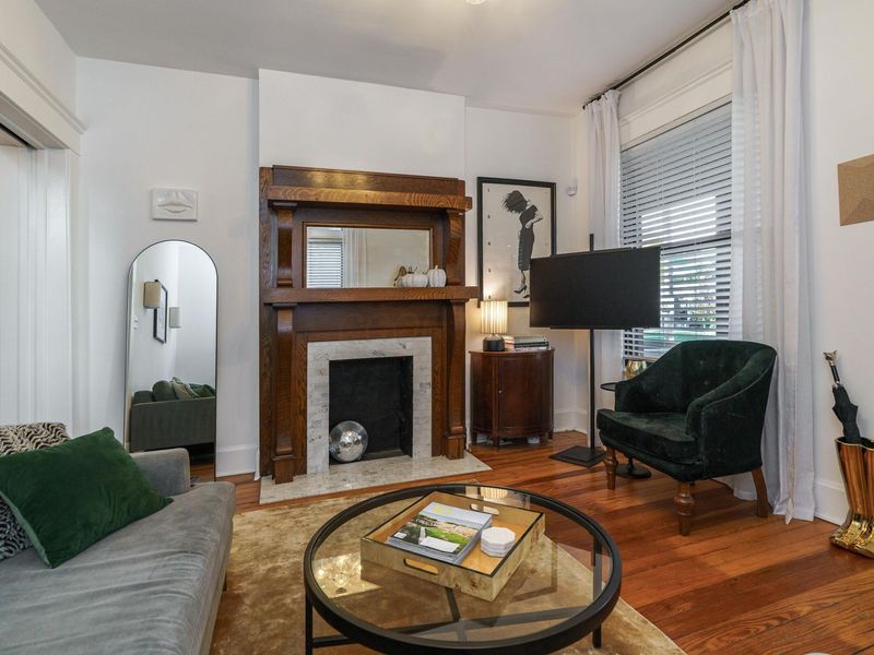 195 E Mithoff Street , Columbus, OH 43206 Photo 7