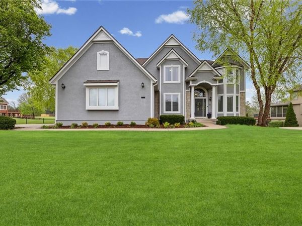 14501 Grandview Street, Overland Park, KS 66221
