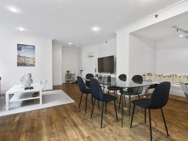 390 Commonwealth Ave, Unit 205, Boston, MA 02215