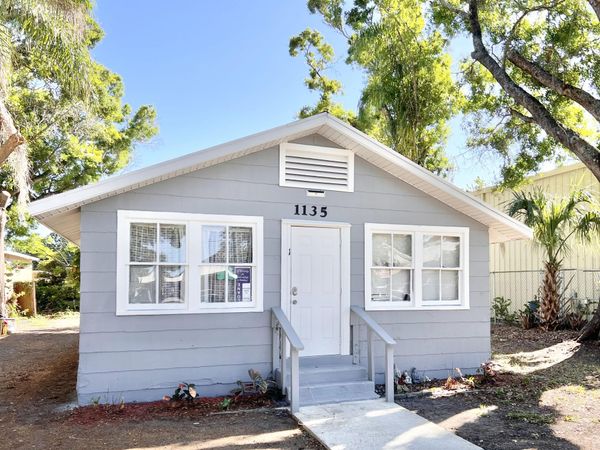 1135 17th Place, Vero Beach, FL 32960