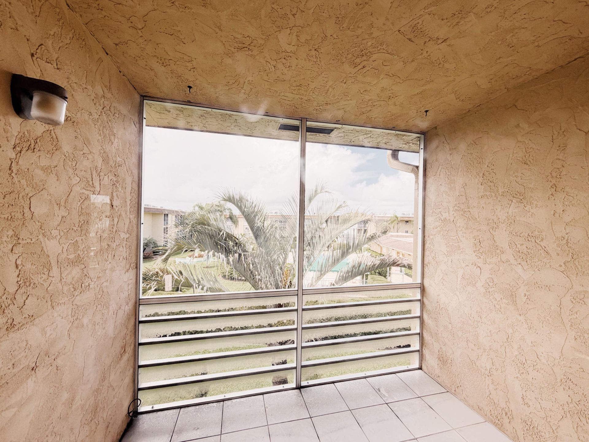100 E Village Green Cir Circle E, Unit 306, Palm Springs, FL 33461 Photo