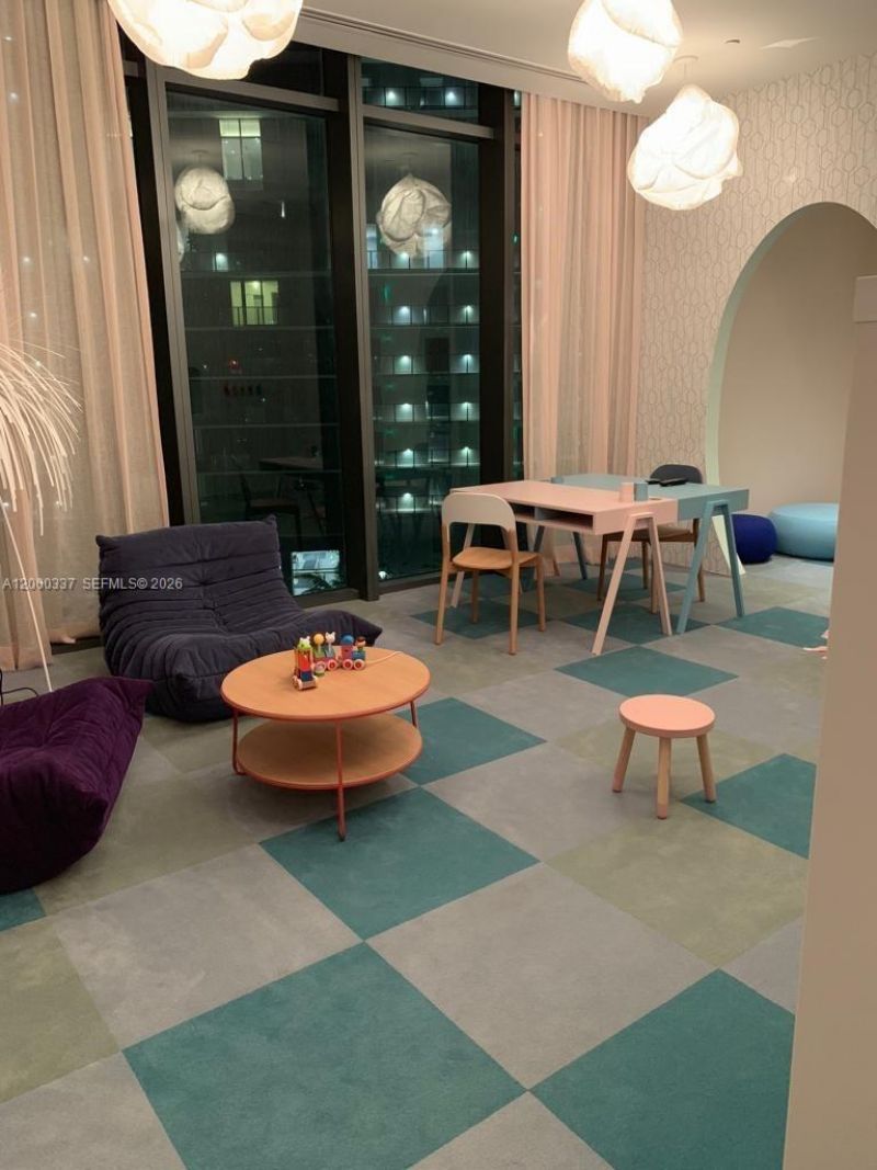 650 NE 32 St, Unit 705, Miami, FL 33137 Photo