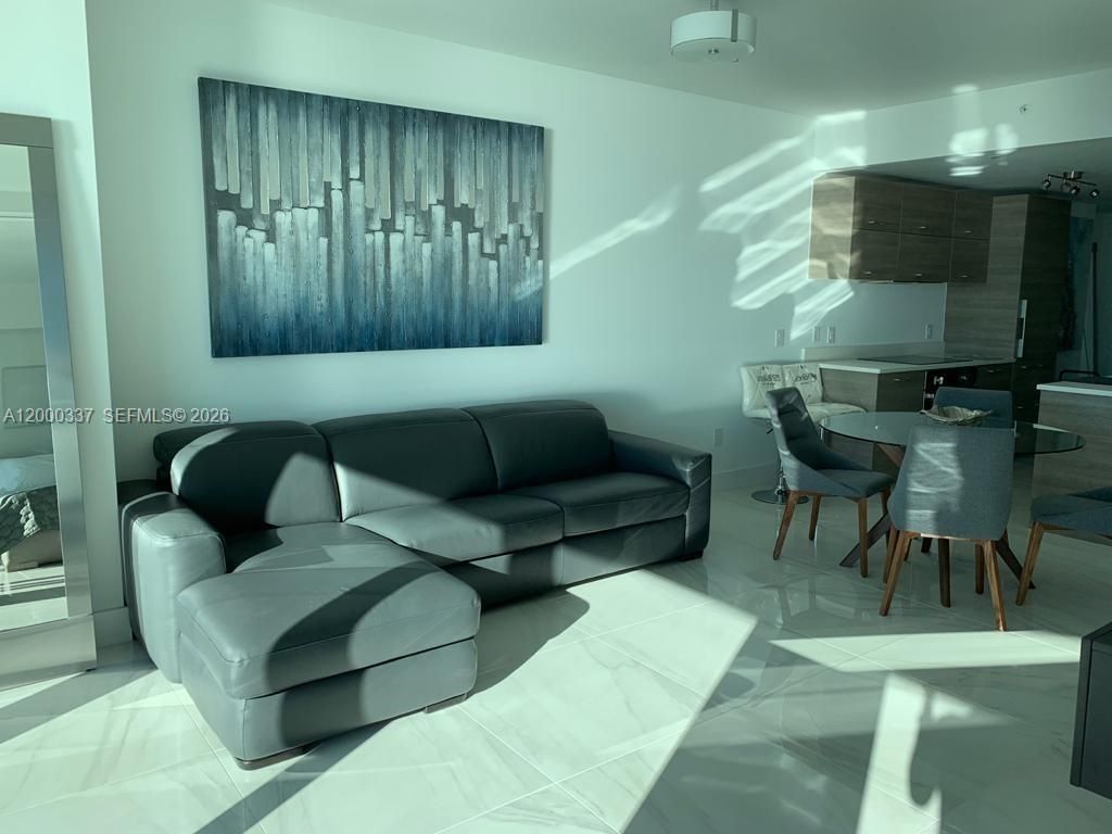 650 NE 32 St, Unit 705, Miami, FL 33137 Photo