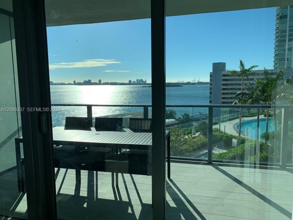 650 NE 32 St, Unit 705, Miami, FL 33137 Photo